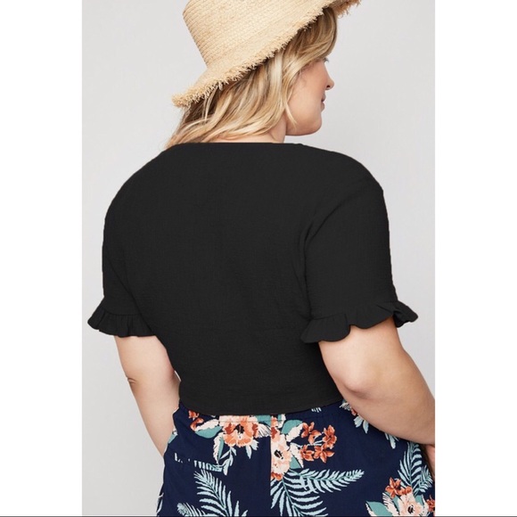 PLUS SIZE!!! Front Tie Crop Top - Picture 4 of 4